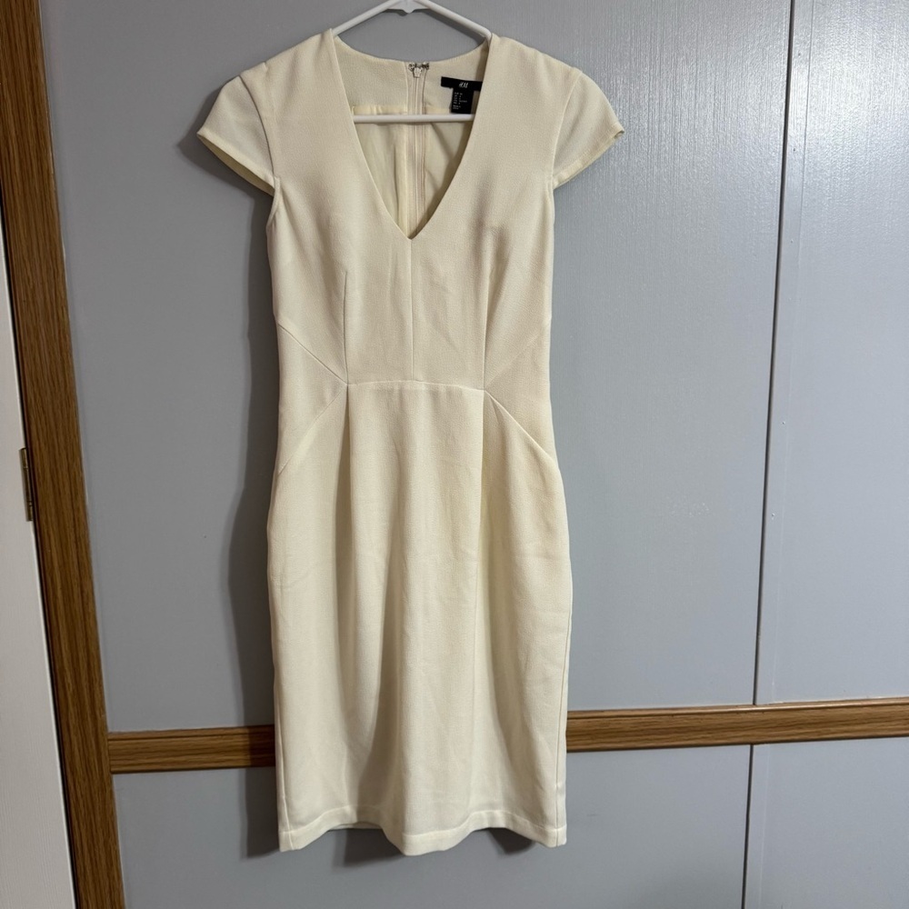 H&M Cream V-Neck Pencil Midi Dress Size 6